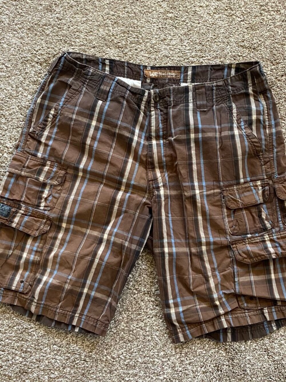 Lee Dungarees Men's Plaid Beige White Blue Cotton Cargo Shorts Pockets Size 36